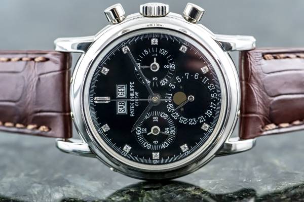 Patek Philippe 3970EP Chronograph Ewiger Kalender seltene Ausführung Platin